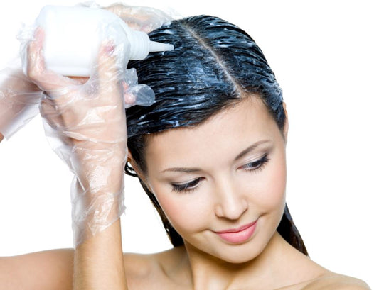 Como remover o tonalizante do cabelo em 7 métodos simples